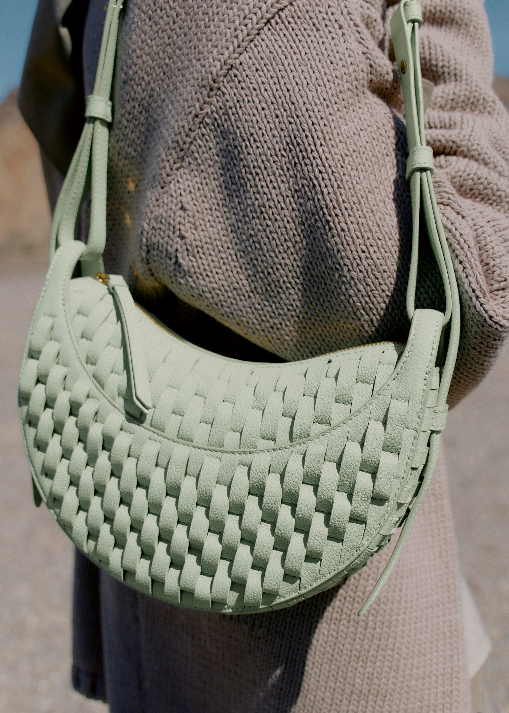 Vivienne - Onda Fresh Almond